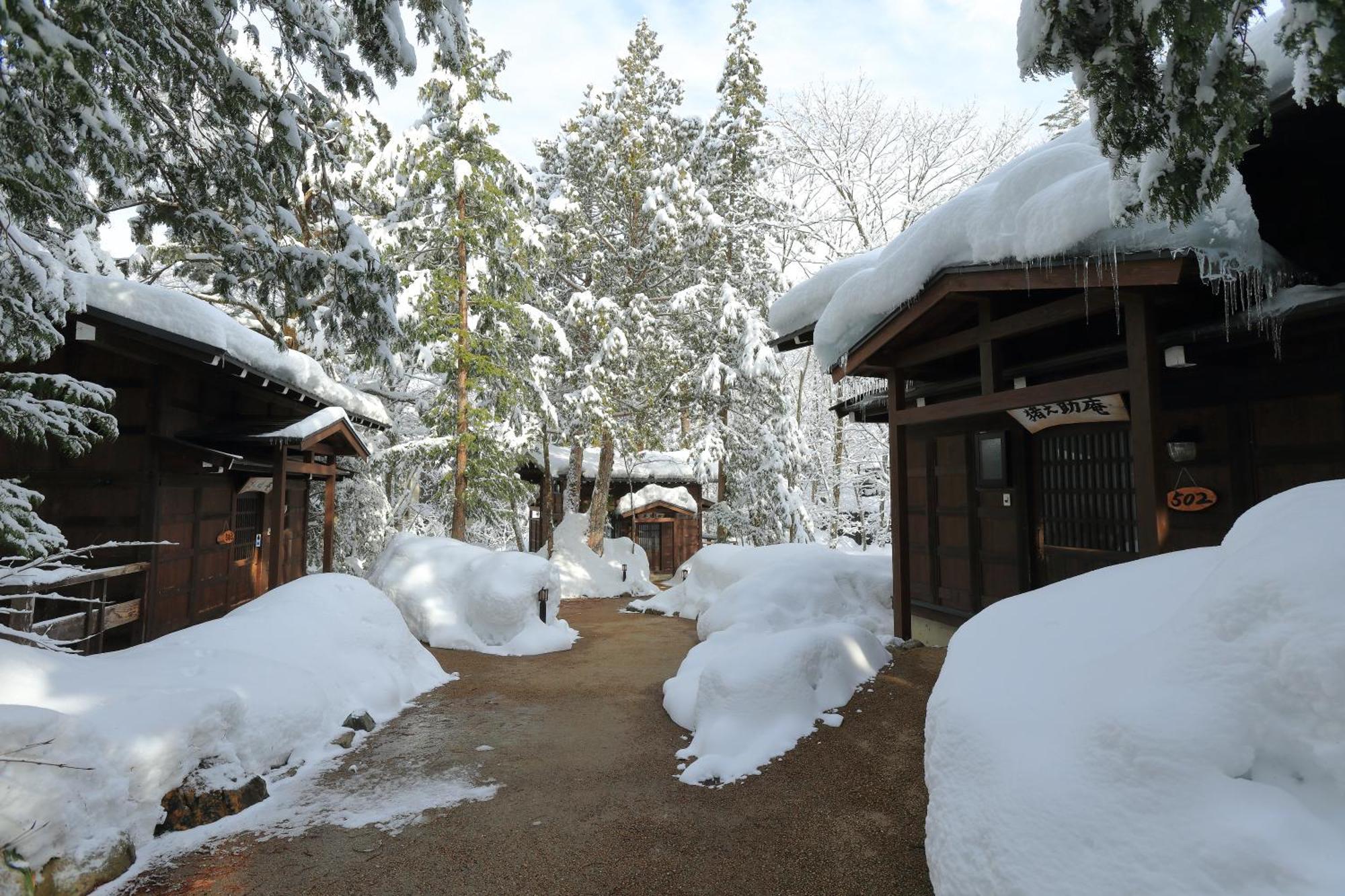 Hotel Hirayunomori Takayama  Exterior foto